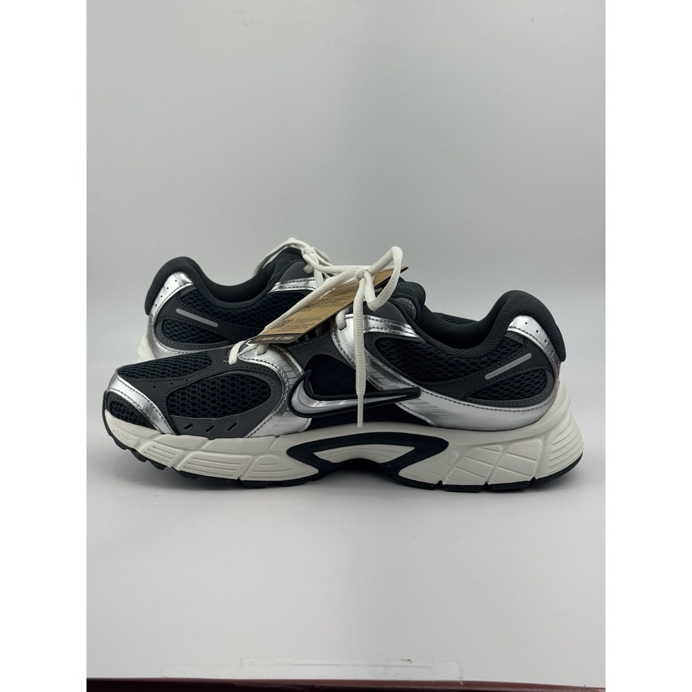 Nike V5 RNR (HQ7901 300) Black / Silver Running Sneaker Women's 12/mens 10.5 - Picture 5 of 9